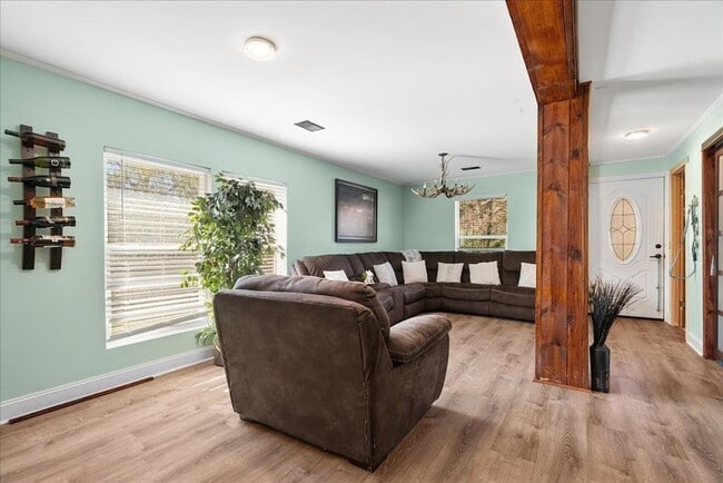 Building Photo - 3025 Cleveland Hwy