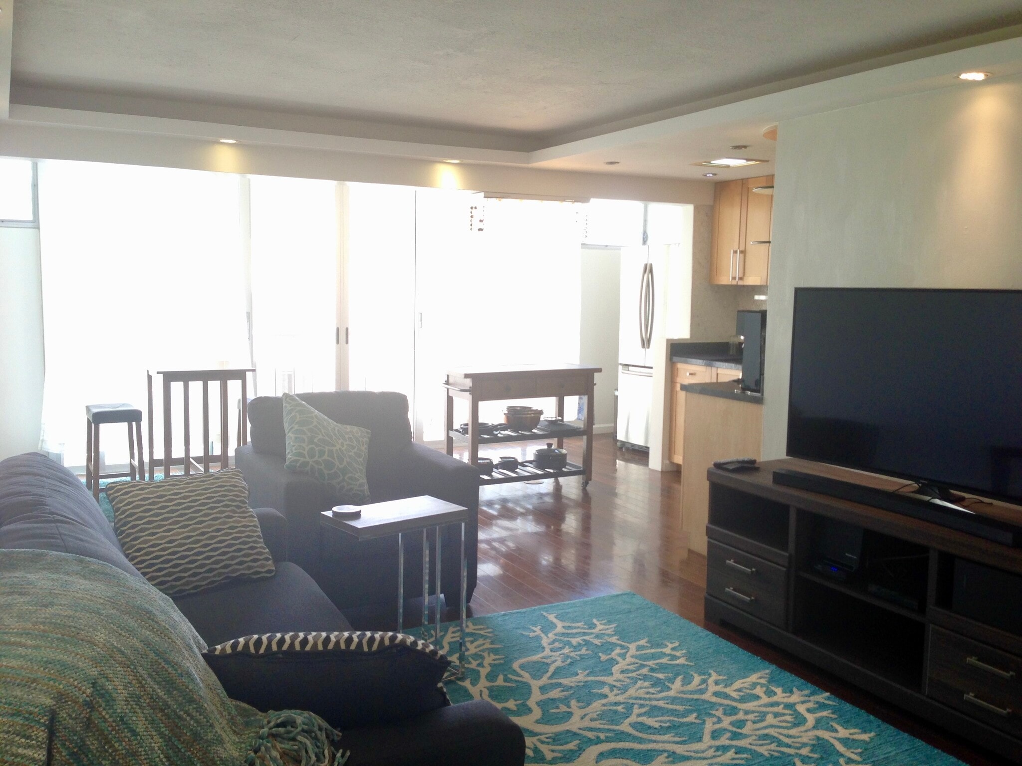 Building Photo - 2609 Ala Wai Blvd