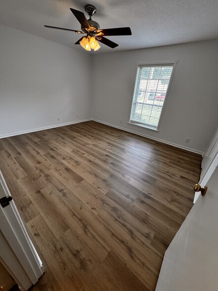Building Photo - 5427 Shirlington Ave