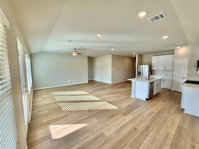 Building Photo - 2104 Rannoch St