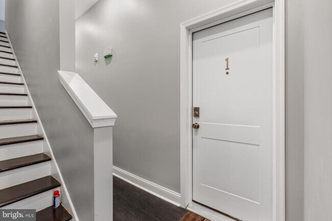 Building Photo - 624 N 35th St