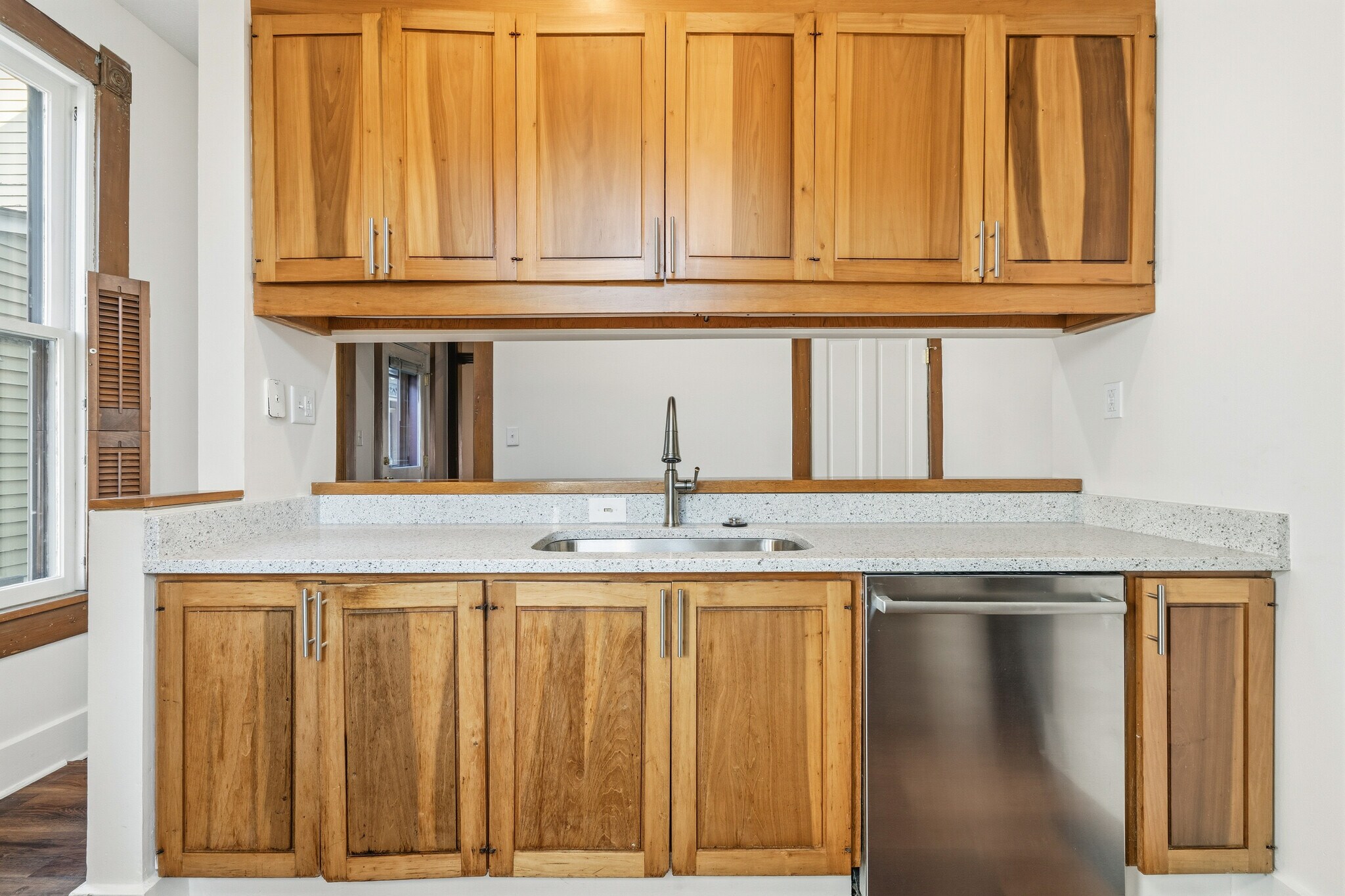 Building Photo - 312 N College Ave