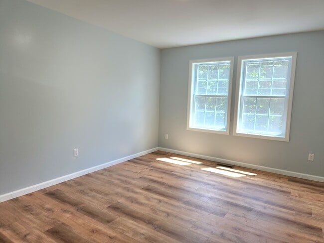 Building Photo - 1642 Highland Ave