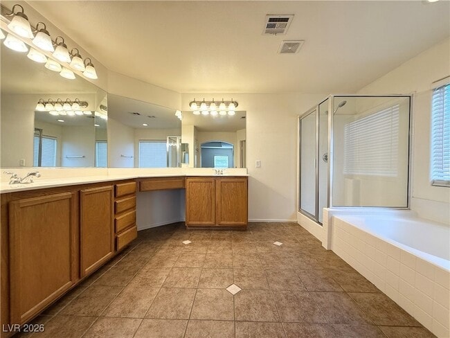 Building Photo - 9623 W Post Rd