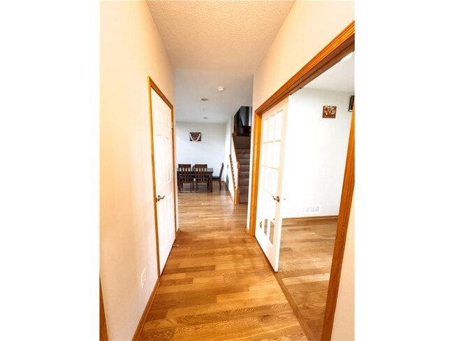 Building Photo - 5080 Yuma Ln N