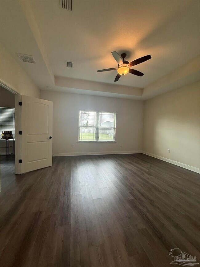Building Photo - 5511 Micanopy Dr