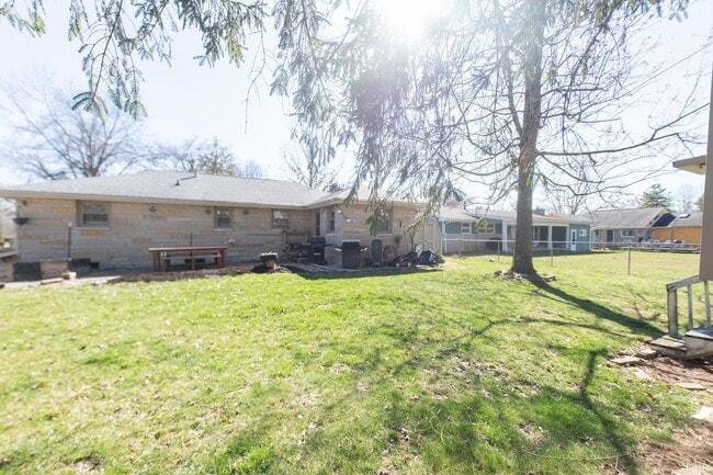 Building Photo - 1506 S Nancy St