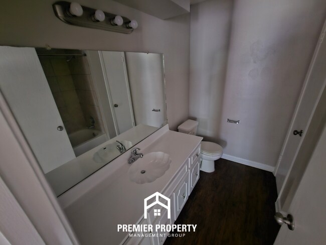 Building Photo - Stunning 3BR/2BA Home | 1,644 Sq Ft, Floor-to-Ceiling Stone Fireplace & High Ceilings