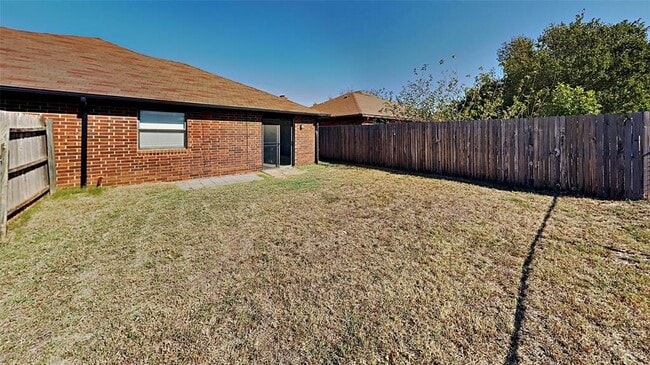 Building Photo - 1012 Dustin Dr