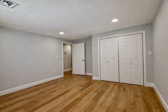 Building Photo - 70 Seminole Ave