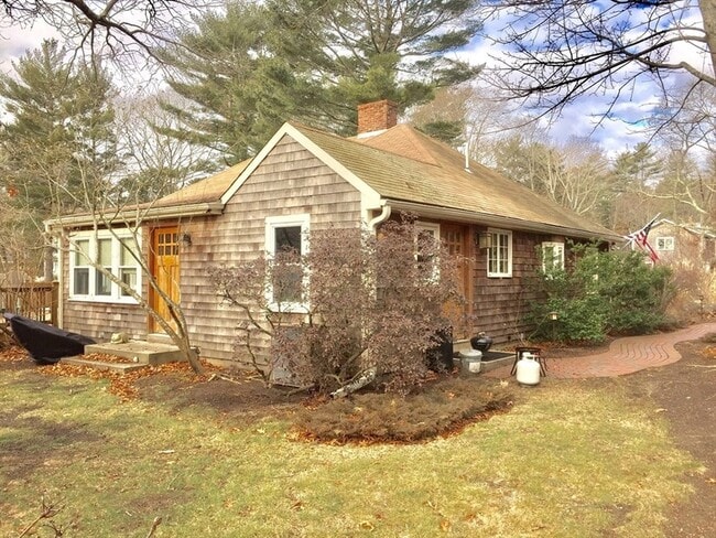 Building Photo - 24 Soule Ave