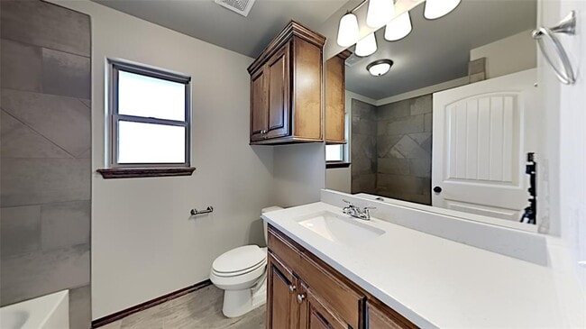 Building Photo - 7025 Hidden Trail Ln