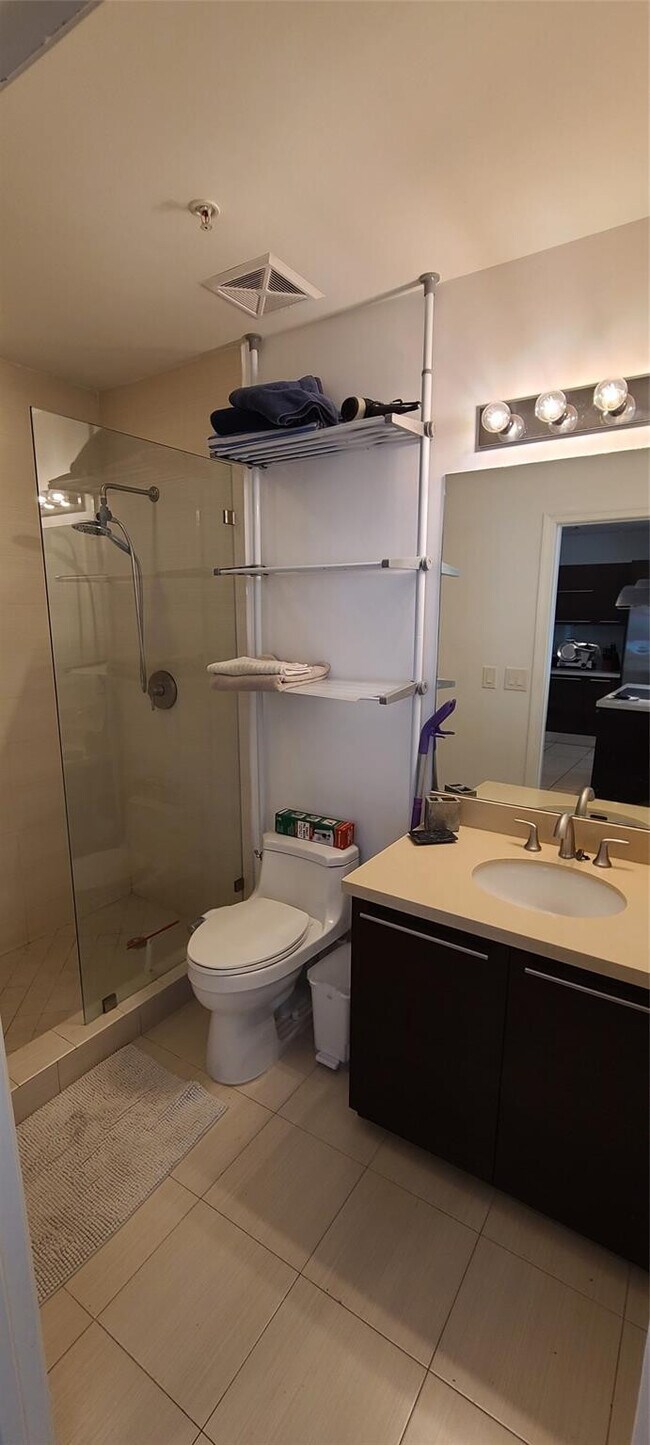 Building Photo - 7928 East Dr