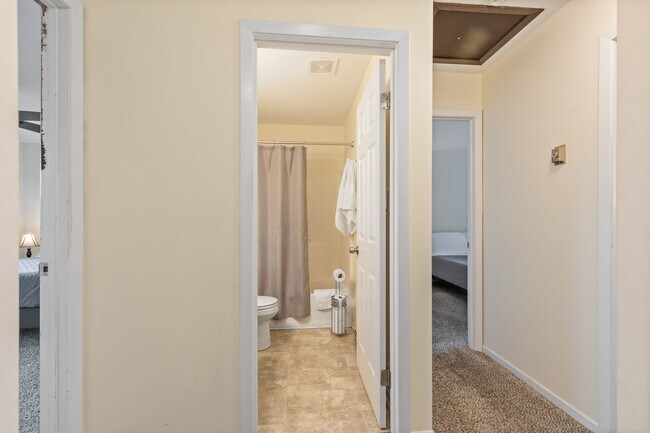 Building Photo - 276 Broad St