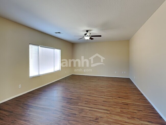 Building Photo - 148 S 108th Ave