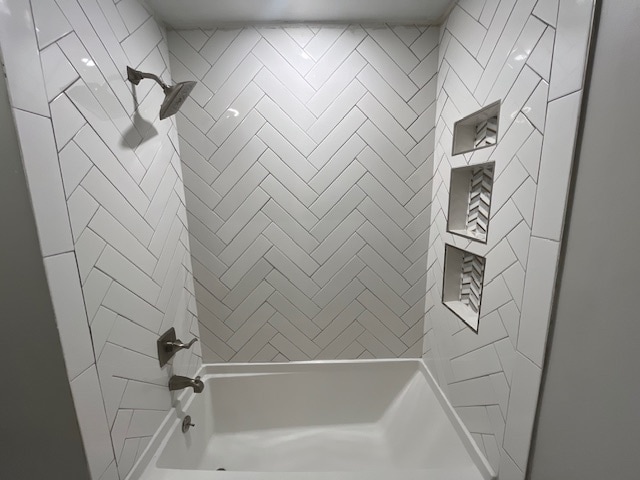 Building Photo - 803 W Cedar St