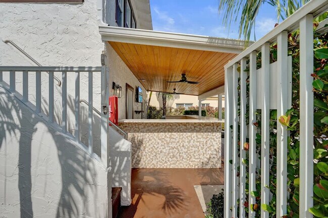 Building Photo - 905 N Federal Hwy