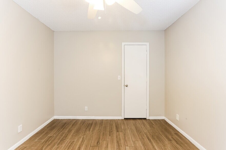 Building Photo - 4557 NW 51st St