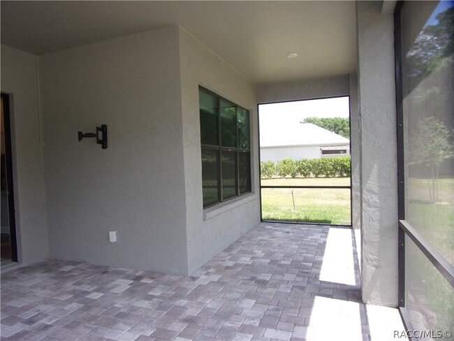 Building Photo - 248 E Cumberland Ct
