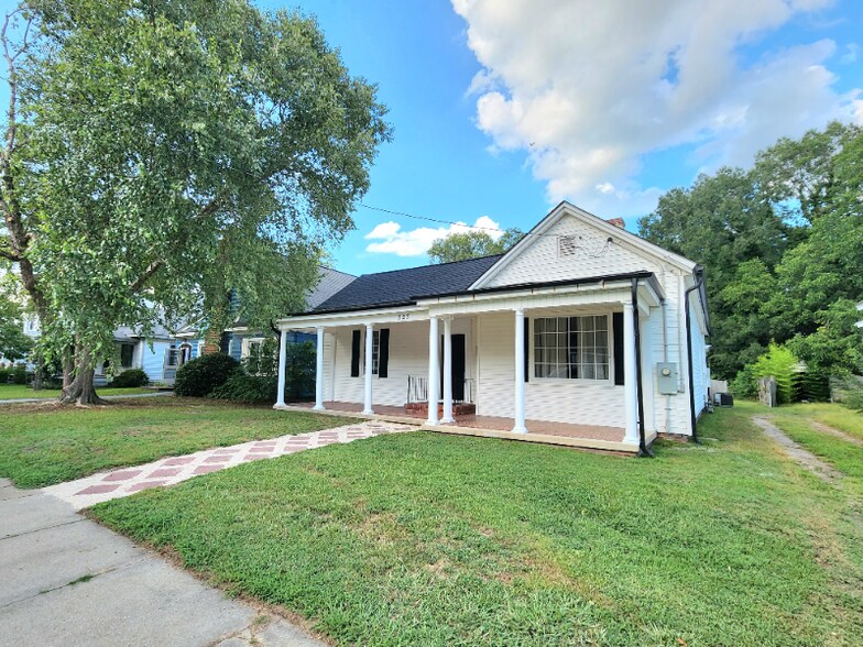 Building Photo - 523 Avent St