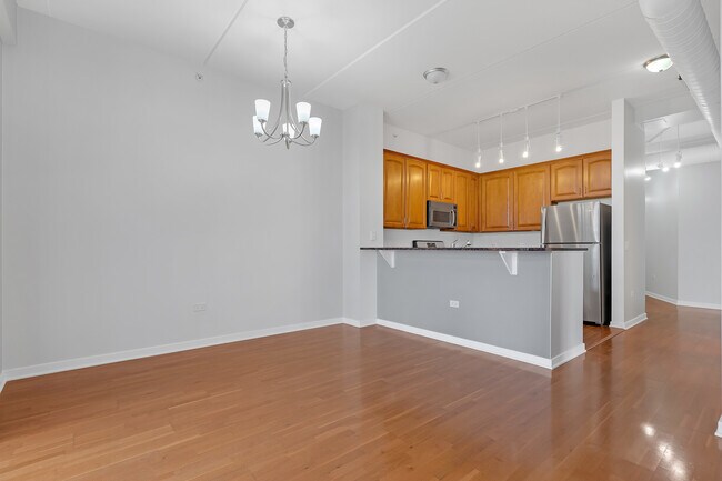 Building Photo - 647 Metropolitan Way