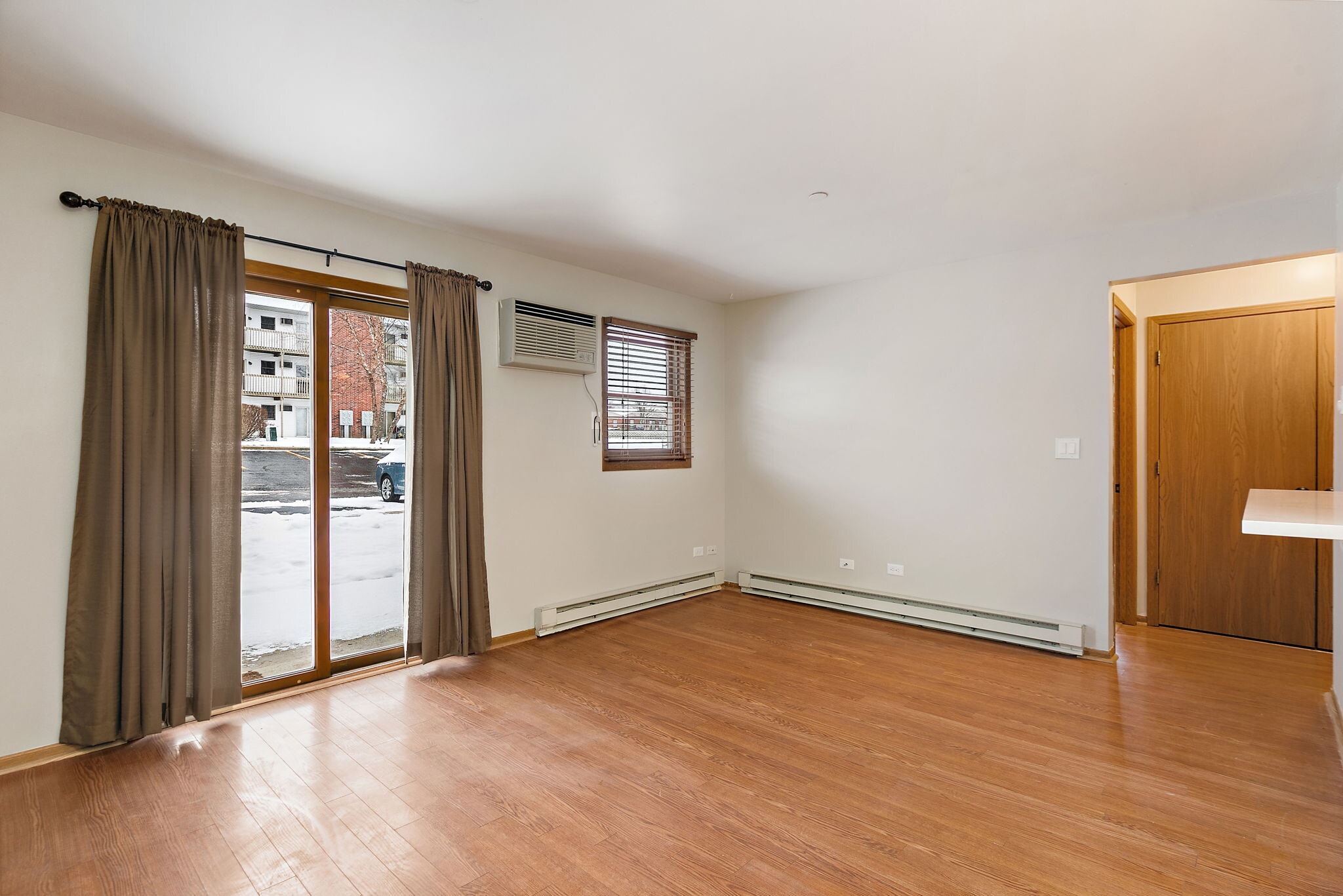 Building Photo - 1330 Cunat Ct