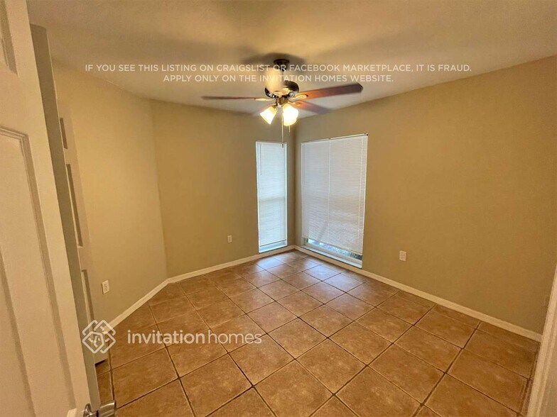 Building Photo - 6234 White Clover Cir
