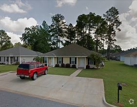 Building Photo - 144 Westcott Ln