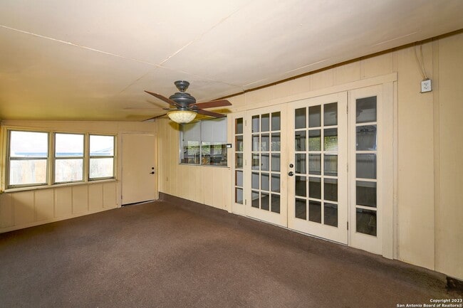 Building Photo - SPACIOUS 4-BEDROOM IN VALLEY FORGE