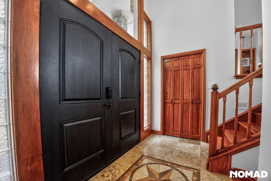 Building Photo - 13217 N Ridge Cir