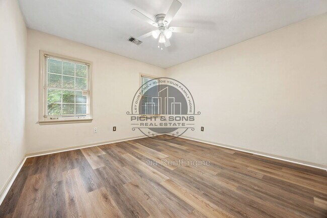 Building Photo - 3301 Lemoyne Ct