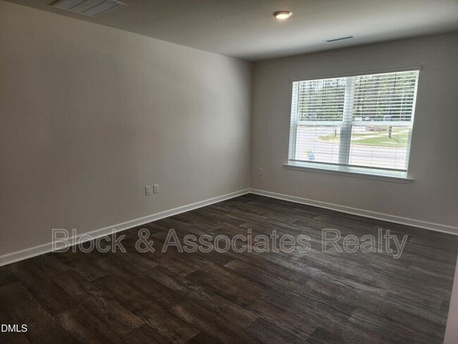 Building Photo - 8640 Brixton Shay Dr