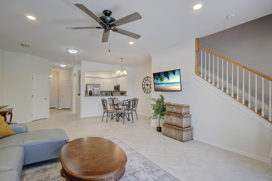 Building Photo - 3111 Cottonwood Bend