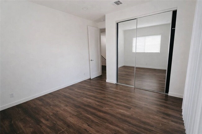 Building Photo - 18919 Gault St