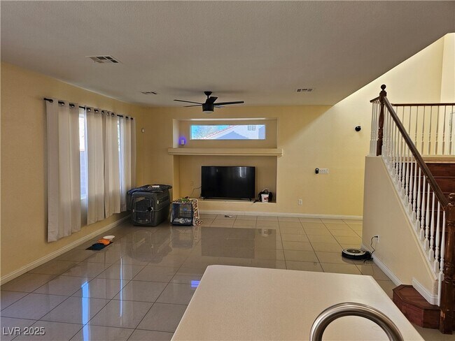 Building Photo - 3732 Shimmering Creek Ave