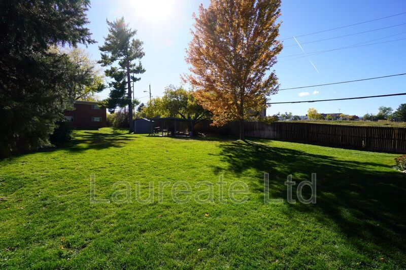 Building Photo - 761 Oak St