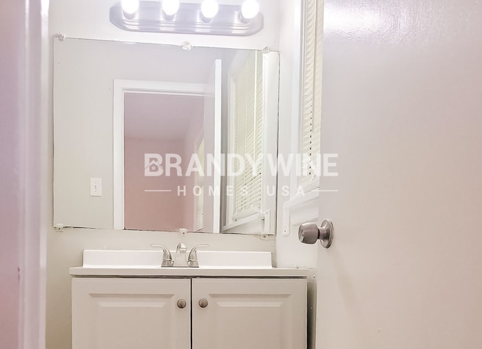 Building Photo - 2560 Foxlair Trail