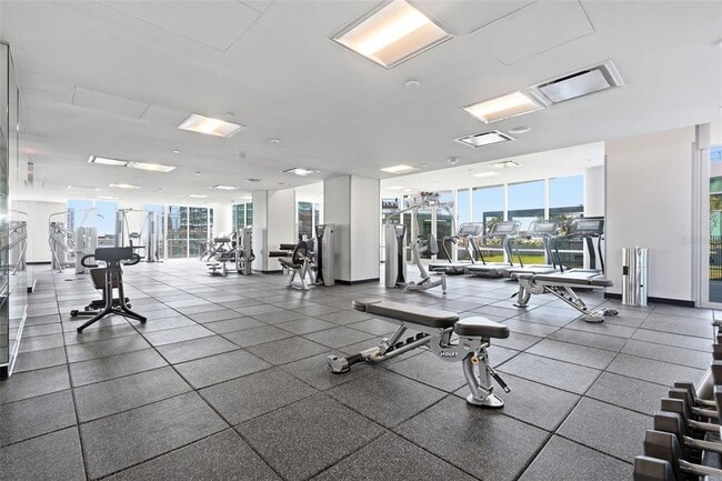 Building Photo - 400 Central Ave