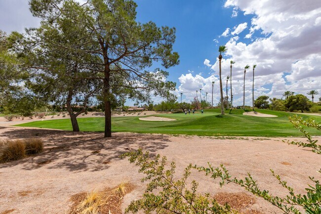 Building Photo - 3 Bedroom, 2.5 Bath Golf Course Home in Guard-Gated Canyon Gate