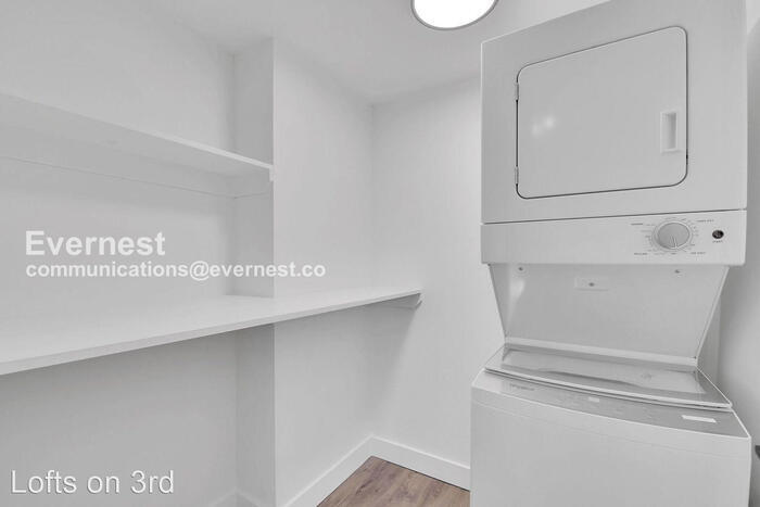 Building Photo - 1401 N 3rd St