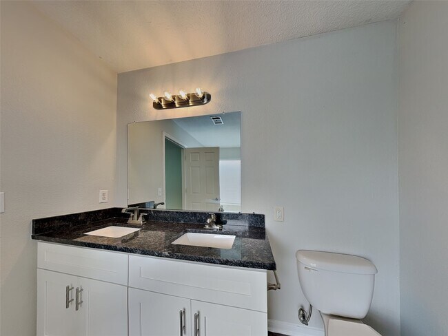 Building Photo - 19722 Twin Canyon Ct