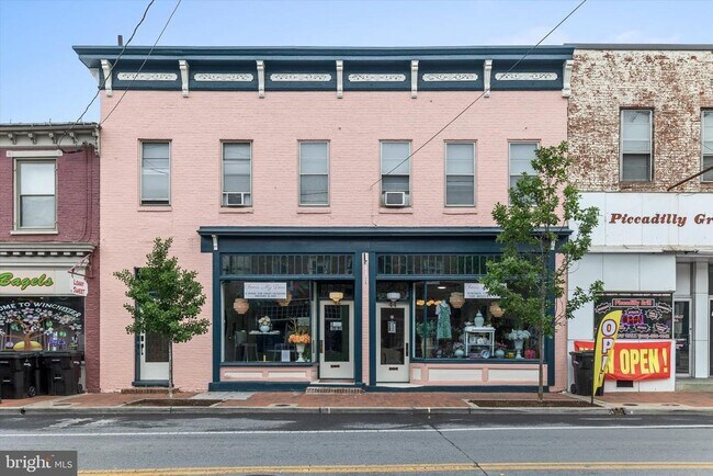 Building Photo - 40 E Piccadilly St