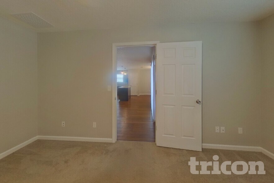 Building Photo - 77094 Crosscut Wy