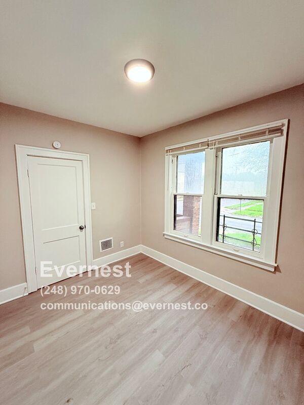 Building Photo - 5440 Milford St