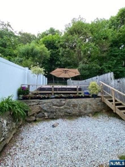 Building Photo - 454 Undercliff Ave