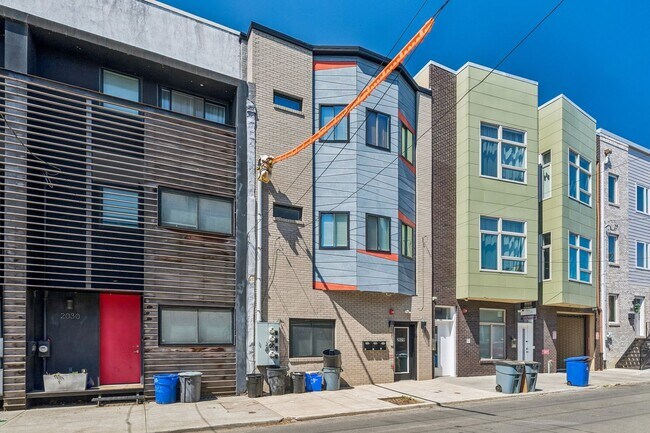Building Photo - 2028 E Fletcher St