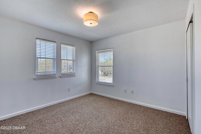 Building Photo - 637 Mount Olympus Blvd