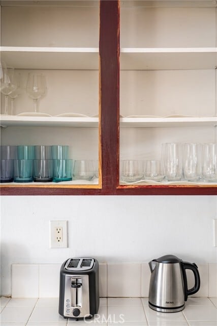 Building Photo - 22421 Hawthorn Ave