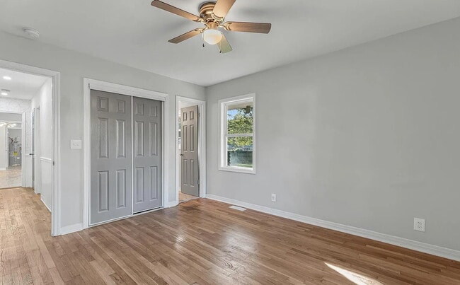 Building Photo - Coming soon, Section 8 Welcome!!! "Ranch style 3-Bed, 2-Bath Gem with 1,344 Sq Ft in Huntsville's...