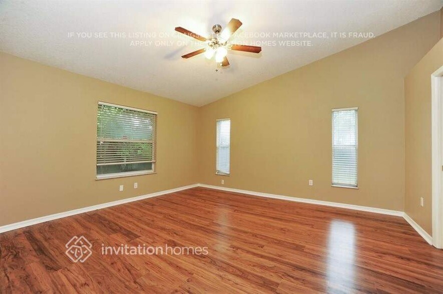 Building Photo - 8008 55th St E